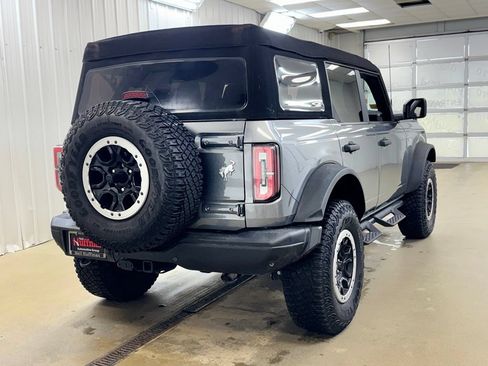 Used 2023 Ford Bronco Badlands w/ Sasquatch Package AWD/4WD image 6