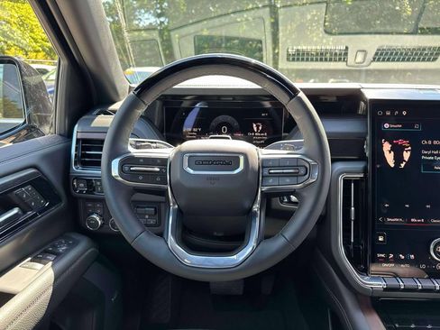 Used 2026 GMC Yukon XL Denali w/ Advanced Technology Package AWD/4WD image 23