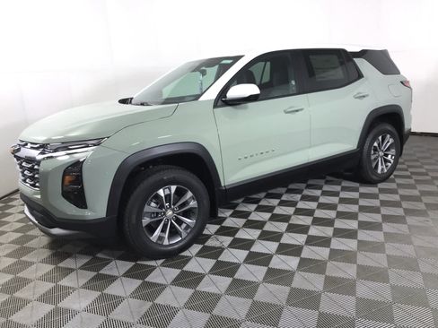 New 2026 Chevrolet Equinox LT w/ Convenience Package II image 3