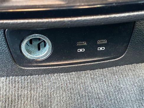 Used 2021 Audi Q3 2.0T Premium w/ Convenience Package image 16