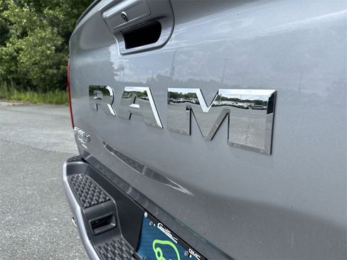Used 2025 RAM 1500 Laramie w/ Sport Appearance Package image 33
