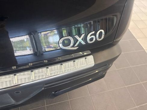 Used 2023 INFINITI QX60 Luxe w/ Vision Package AWD/4WD image 24