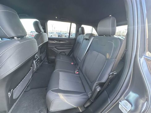 New 2025 Jeep Grand Cherokee Laredo image 22