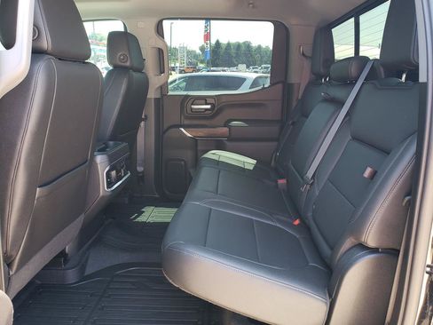 Used 2021 GMC Sierra 1500 SLT w/ SLT Convenience Package AWD/4WD image 12