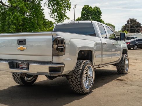Used 2017 Chevrolet Silverado 1500 LT w/ All Star Edition AWD/4WD image 6