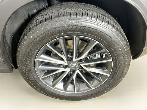 Used 2023 Lexus NX 250 FWD image 11