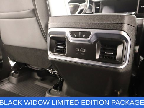 Used 2025 Chevrolet Silverado 1500 LTZ AWD/4WD image 17
