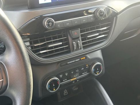 Used 2025 Ford Escape Active image 11