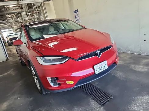 Used 2016 Tesla Model X 90D AWD/4WD image 3