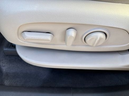 Used 2018 Buick Enclave Essence w/ Trailering Package image 10