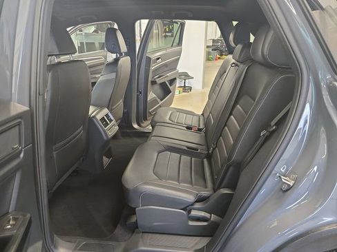 Used 2020 Volkswagen Atlas Cross Sport SEL Premium R-Line AWD/4WD image 15