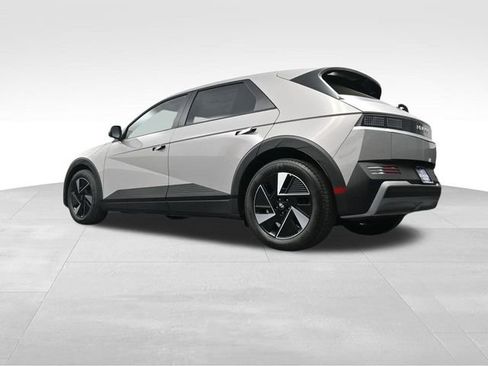 New 2026 Hyundai Ioniq 5 SEL image 34