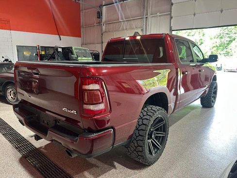 Used 2022 RAM 1500 Big Horn AWD/4WD image 3
