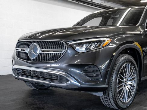 Used 2023 Mercedes-Benz GLC 300 image 11