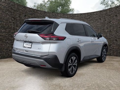 Used 2022 Nissan Rogue SV w/ SV Premium Package FWD image 7