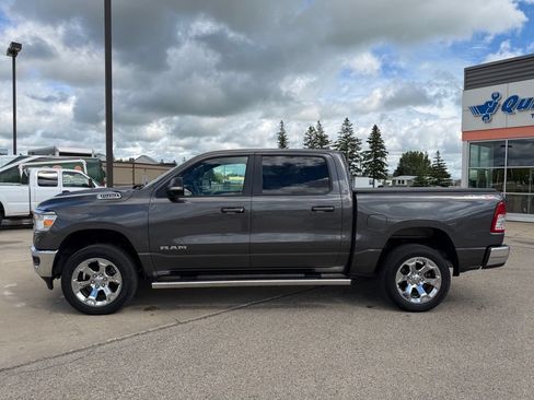 Used 2022 RAM 1500 Big Horn AWD/4WD image 3
