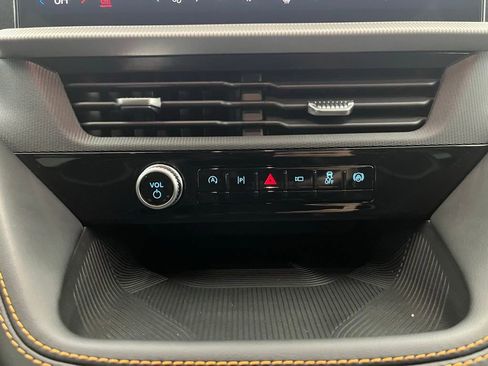 New 2026 Ford Explorer Tremor w/ Tremor Convenience Package image 6