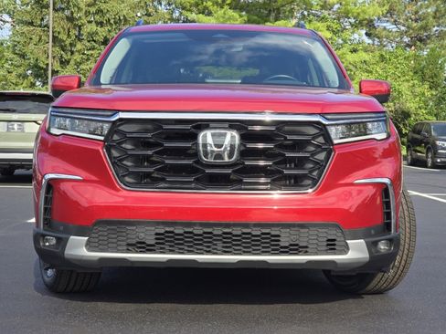 Certified 2023 Honda Pilot Touring image 15