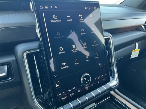 New 2026 GMC Yukon Denali w/ Sun & Power Step Package image 17