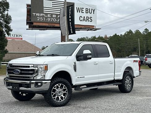 Used 2020 Ford F250 Lariat w/ Lariat Value Package image 1