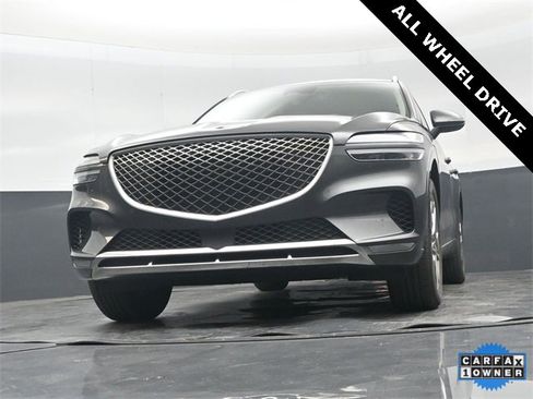 Used 2025 Genesis GV70 2.5T image 40