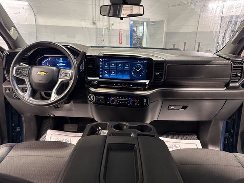 Used 2025 Chevrolet Silverado 2500 LT w/ Convenience Package AWD/4WD image 36