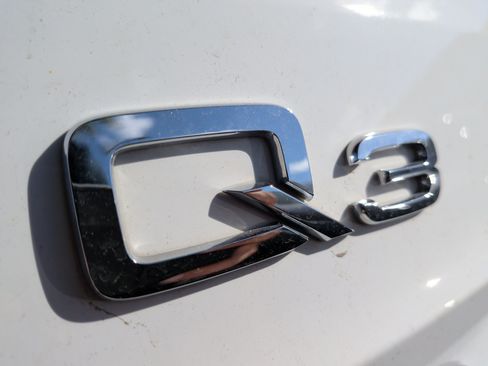 Used 2024 Audi Q3 2.0T Premium Plus AWD/4WD image 35