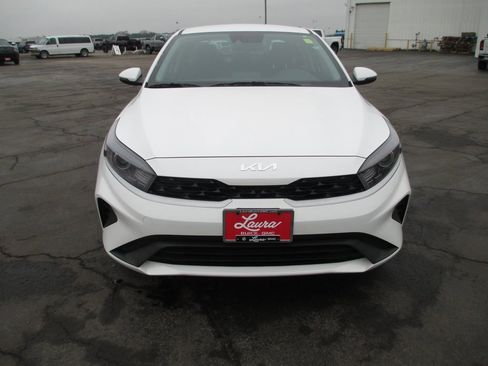 Used 2024 Kia Forte LXS w/ LXS Technology Package image 11