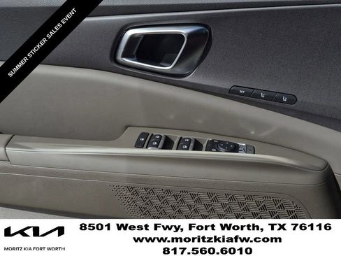 New 2026 Kia Carnival EX FWD image 17