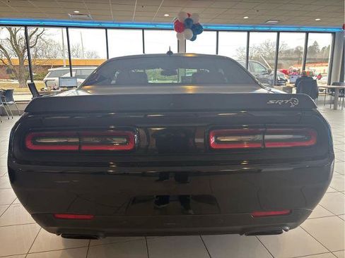 Used 2023 Dodge Challenger SRT Hellcat image 8