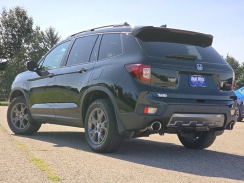 Used 2024 Honda Passport TrailSport image 21