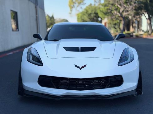 Used 2015 Chevrolet Corvette Z06 w/ Z07 Performance Package image 16