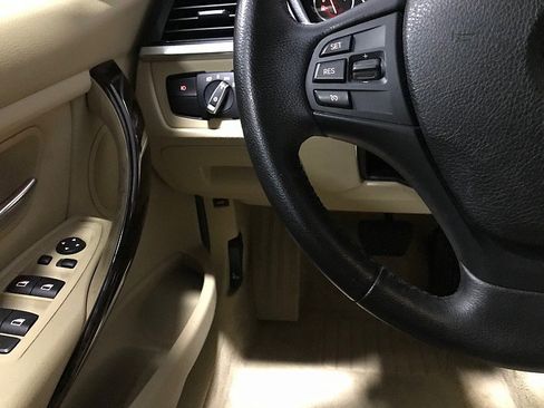 Used 2013 BMW 328i Sedan RWD image 23