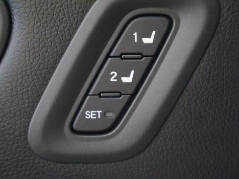 Used 2024 Honda Pilot Touring image 33