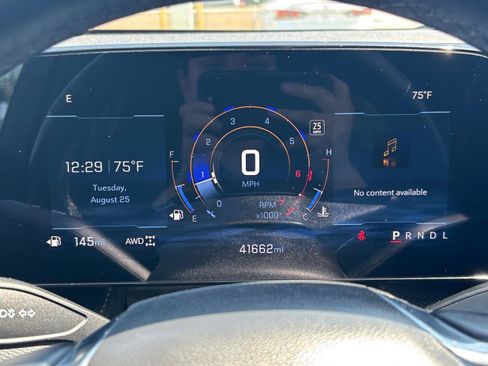 Used 2025 Chevrolet Equinox LT AWD/4WD image 36