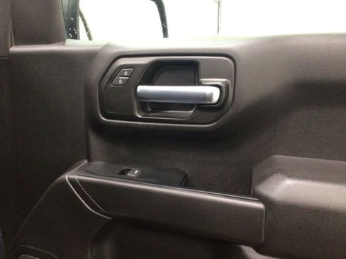 Used 2022 Chevrolet Silverado 1500 Custom image 24