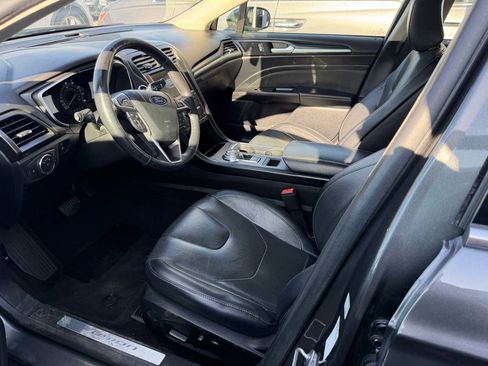 Used 2020 Ford Fusion Titanium AWD/4WD image 11