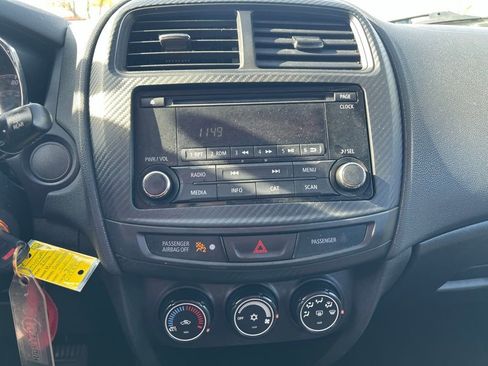 Used 2016 Mitsubishi Outlander Sport ES image 31