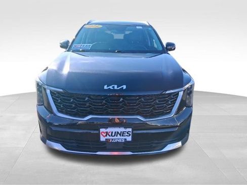 Used 2024 Kia Sorento S image 15