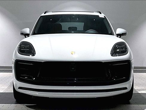 New 2026 Porsche Macan Turbo image 10