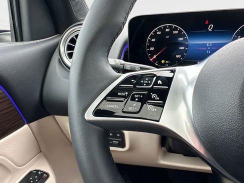 New 2026 Mercedes-Benz GLB 250 250 SUV image 31