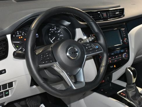 Certified 2022 Nissan Rogue Sport SL AWD/4WD image 2