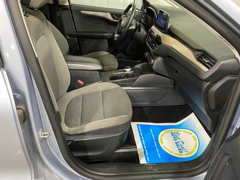 Used 2022 Ford Escape SE w/ Cold Weather Package image 28
