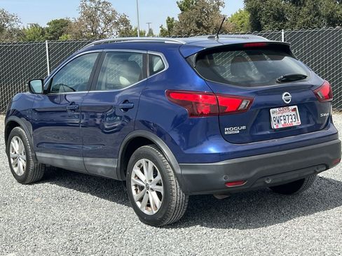 Used 2019 Nissan Rogue Sport SV AWD/4WD image 7