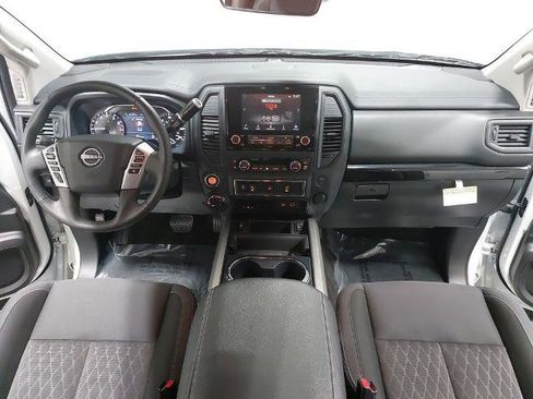 Certified 2024 Nissan Titan SV w/ SV Convenience Package AWD/4WD image 9