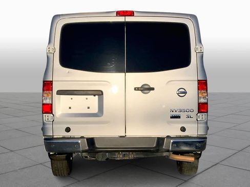 Used 2016 Nissan NV 3500 SL image 4