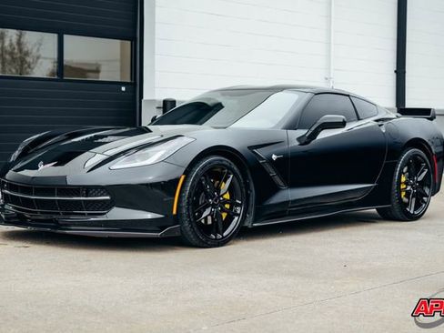 Used 2016 Chevrolet Corvette Stingray Coupe w/ 2LT Preferred Equipment Group image 15