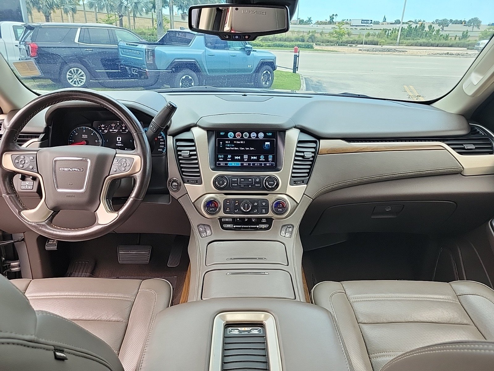 Used 2019 GMC Yukon Denali w/ Denali Ultimate Package RWD image 21