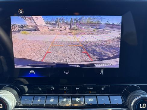 Used 2024 Chevrolet Colorado ZR2 image 23