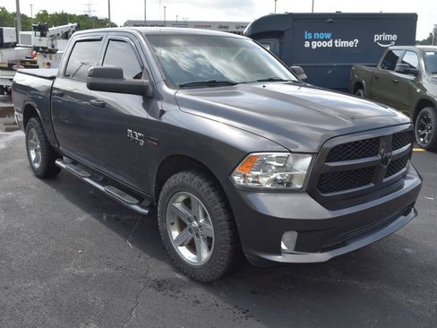 Used 2017 RAM 1500 Express w/ Express Value Package AWD/4WD image 1